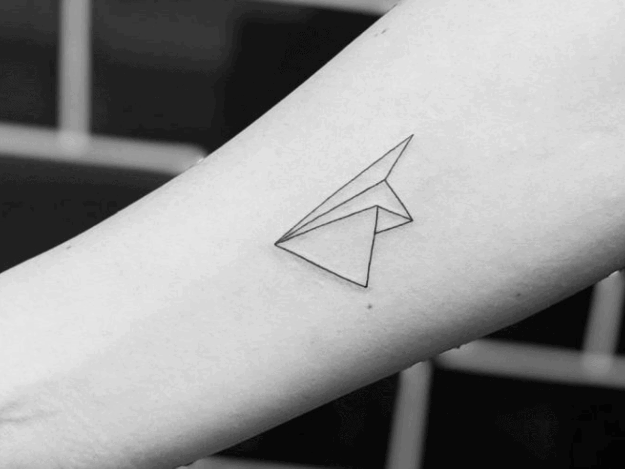 paper-plane-tattoo-meaning-symbolism-motivation